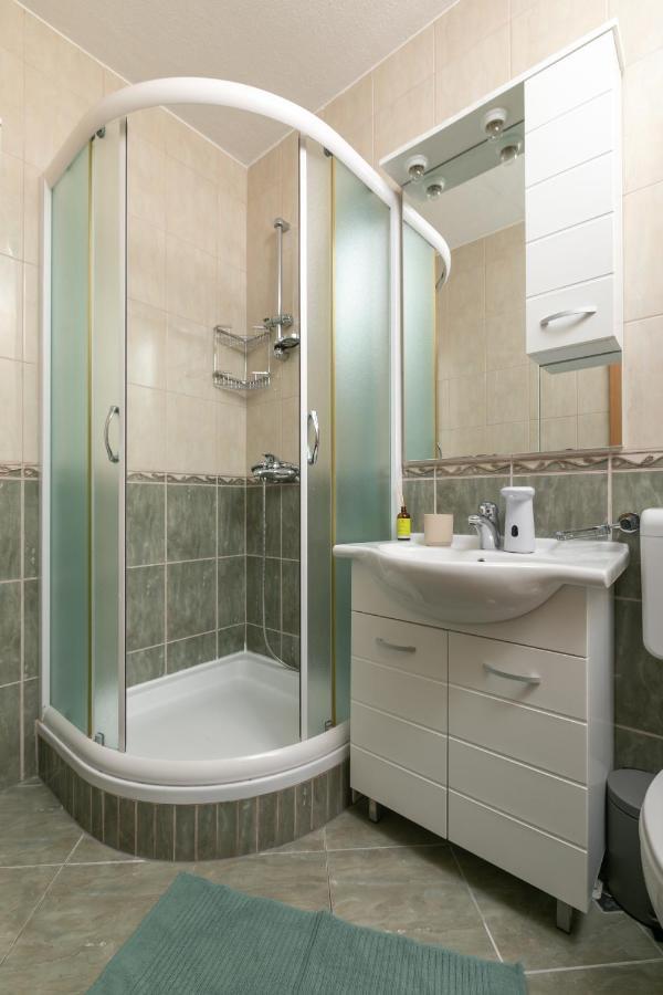 Apartman Mar18 Макарска Екстериор снимка