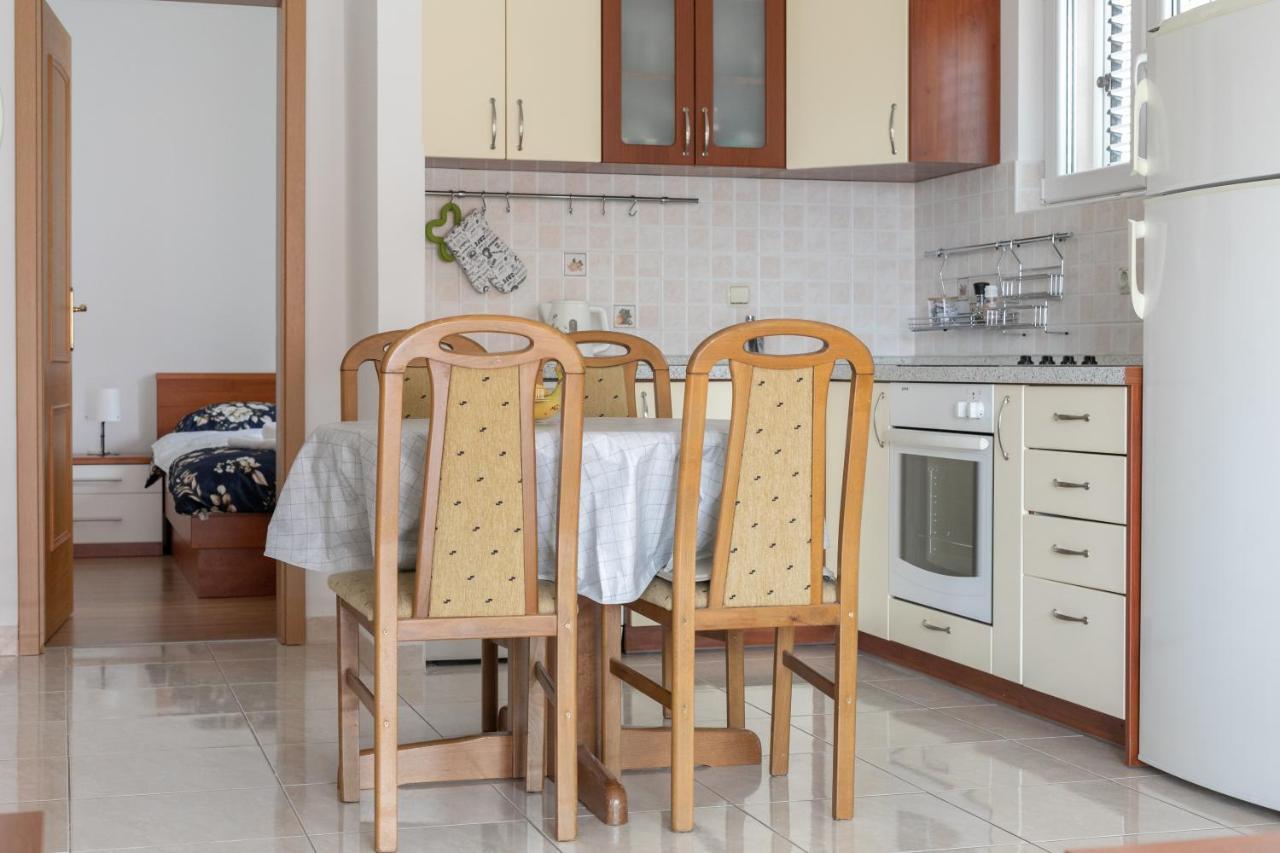 Apartman Mar18 Макарска Екстериор снимка