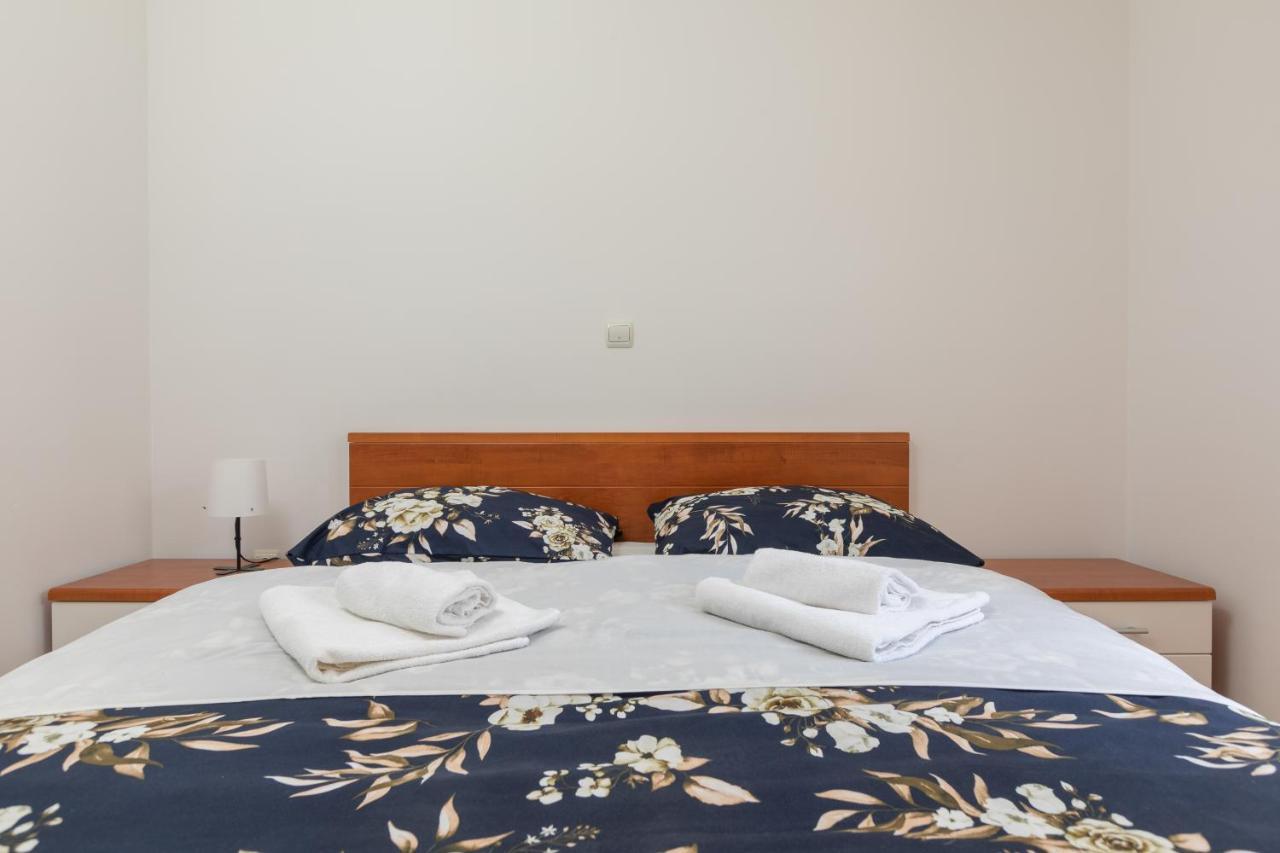 Apartman Mar18 Макарска Екстериор снимка