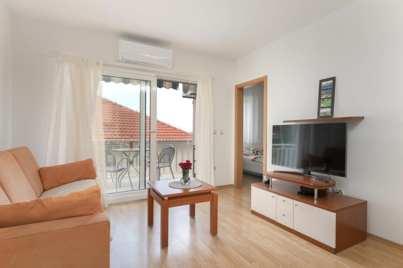 Apartman Mar18 Макарска Екстериор снимка