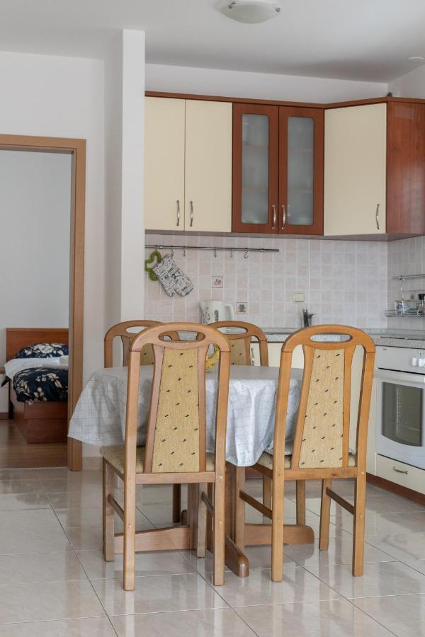 Apartman Mar18 Макарска Екстериор снимка
